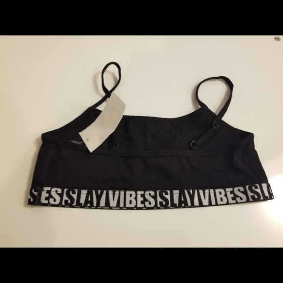 Brand New H&M Sports Bra - Picture 2 of 3